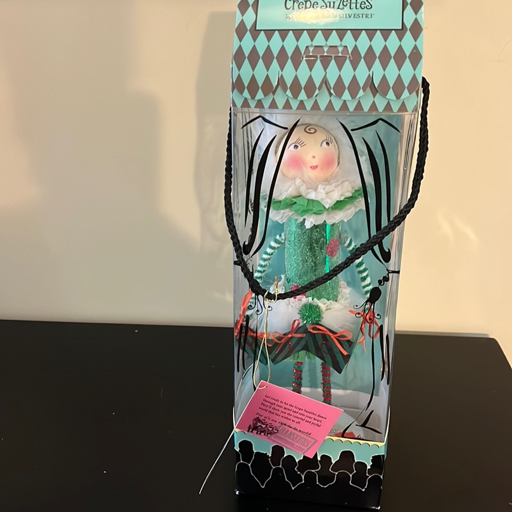 Crepes Suzette’s by Silverstein  doll new in box